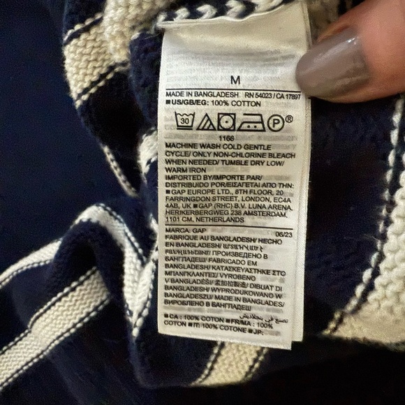 GAP 24/7 Split Hem Turtleneck Sweater - Picture 11 of 13